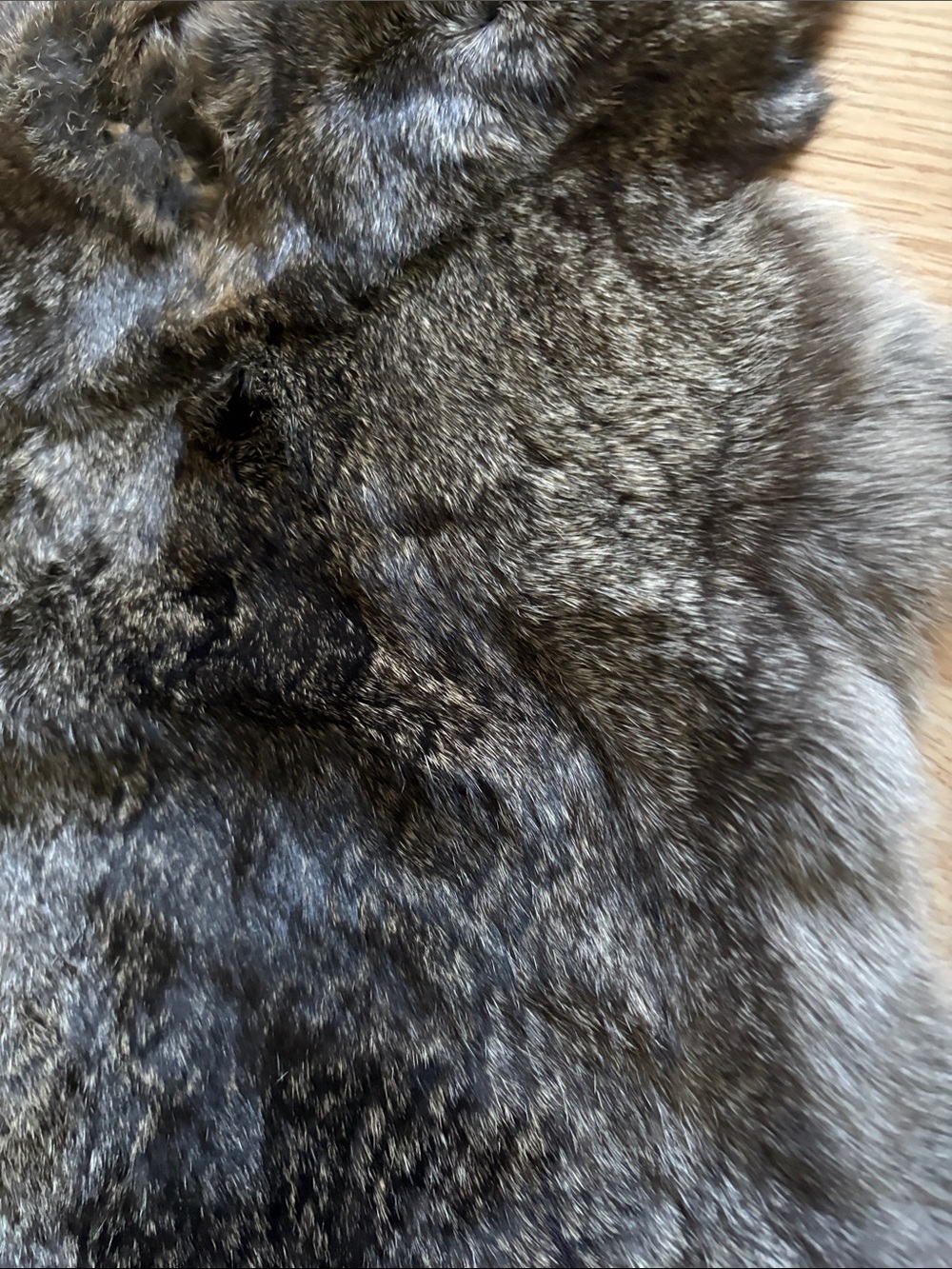 B0088 Natural Gray Rabbit Fur Pelt - Picture 2 of 4